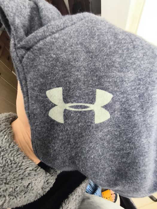 Pantaloni de trening Under Armour !