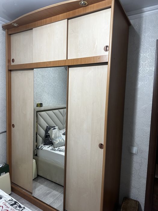 Шкаф-купе в отличном состоянии
