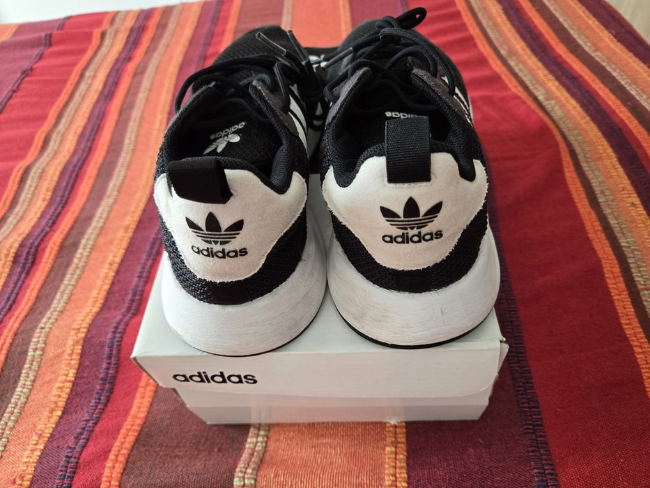 Adidas marimea 39 1/3