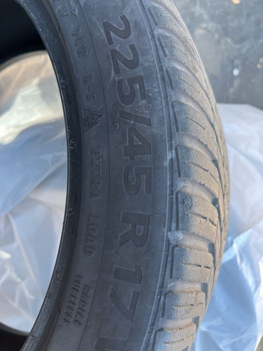 Всесезонни гими контенитал