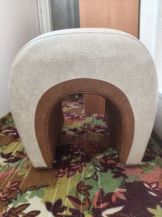 Пуфик в коридор в идеале