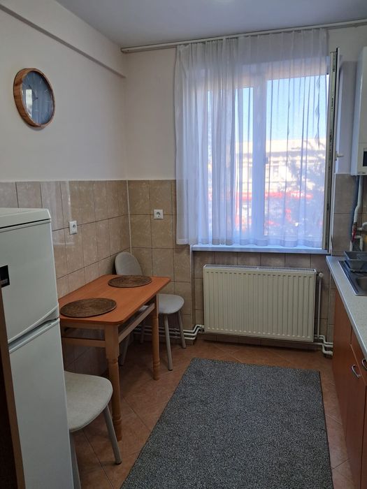 Inchiriez apartament etaj 1  Cedonia/ N. Iorga