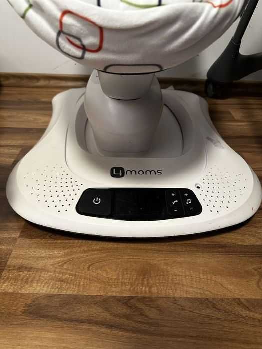 4Moms Mamaroo 4.0 Baby Swing като нови