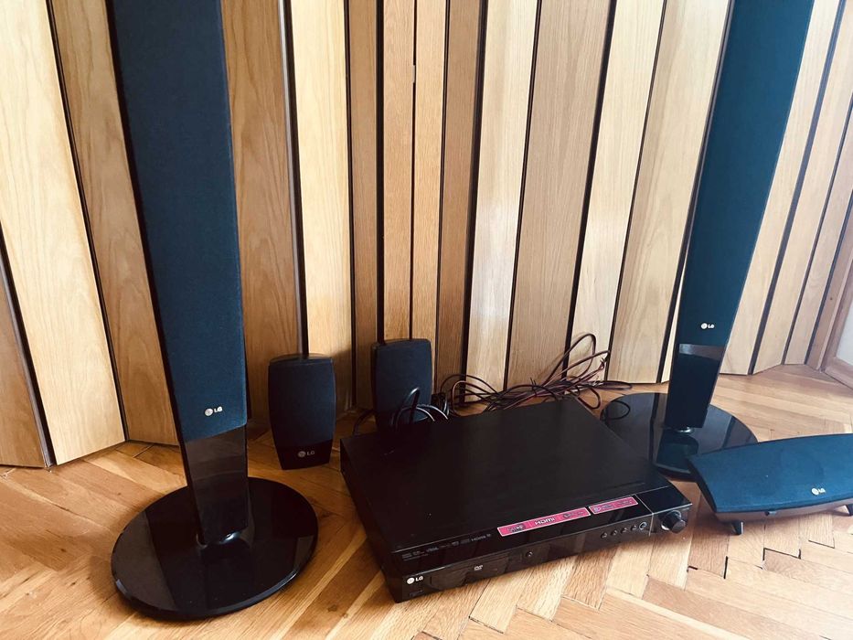 Продавам система домашно кино LG HT503PH-DH