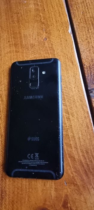 Vând Samsung Galaxy A6 Plus