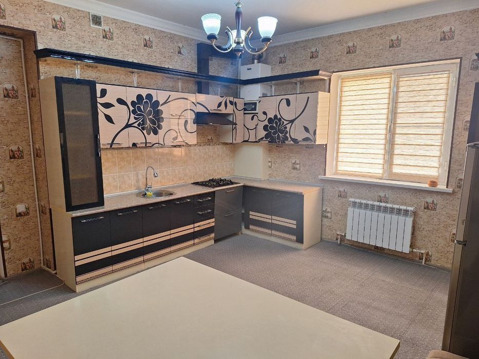 Talaba va oilaga 2xonali sharoiti yahshi kvartira