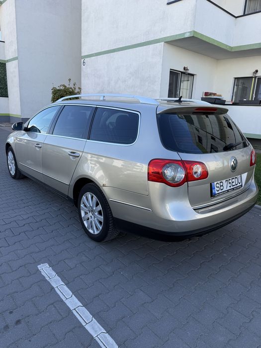 Vând vw passat in stare buna de fuctionare , cu servis-uri la zi.