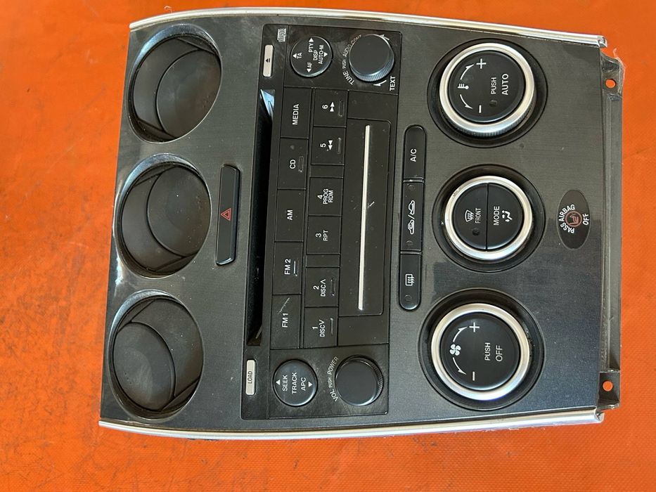 Radio CD Mazda 6 cu consola 2002-2007