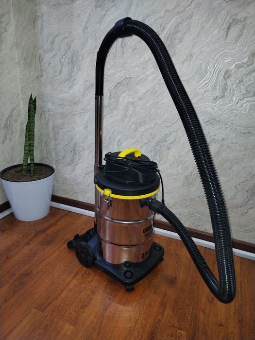 Пылесос, новый. Нержавейка.