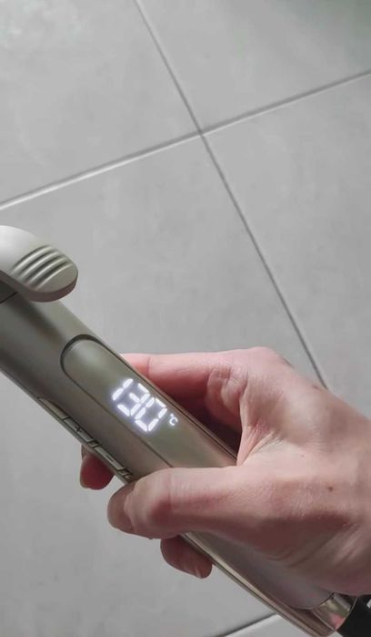 Маша за къдрене с керамично и кератиново покритие