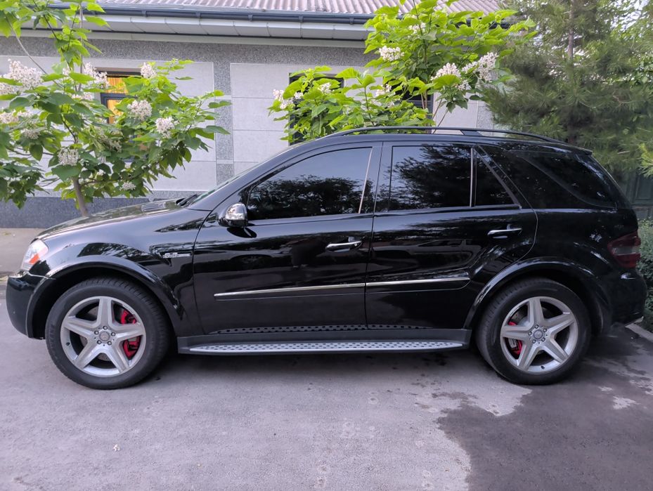 Mercedes ml63 w164 AMG