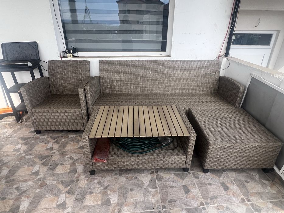 Мебели за веранда