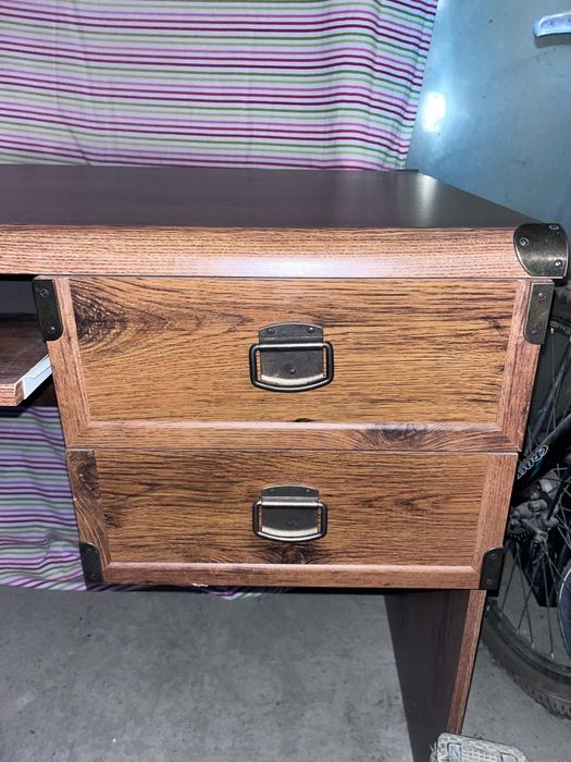 Компьютерный  стол