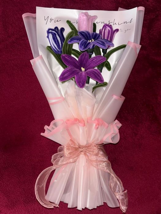 Flori din sarma plusata