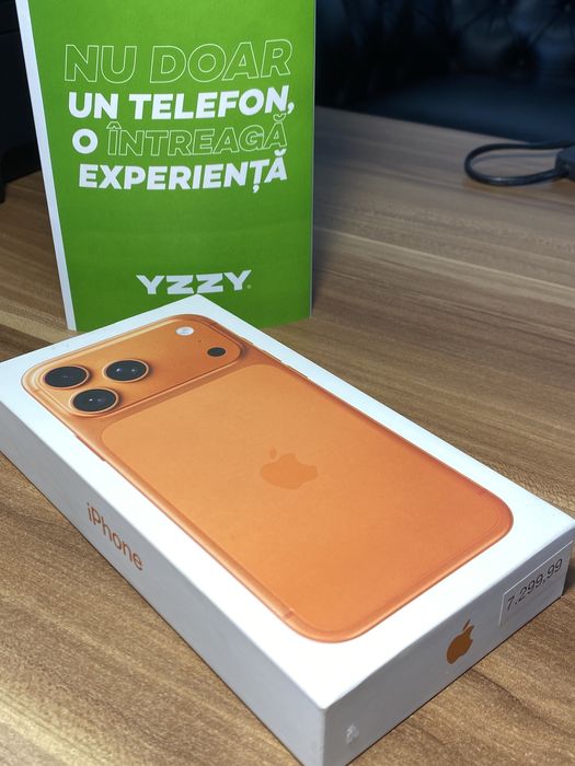 iPhone 17 Pro Max • 256 GB • Cosmic Orange