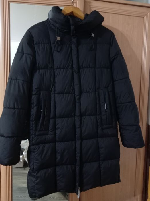 Продам пуховик женский 50р