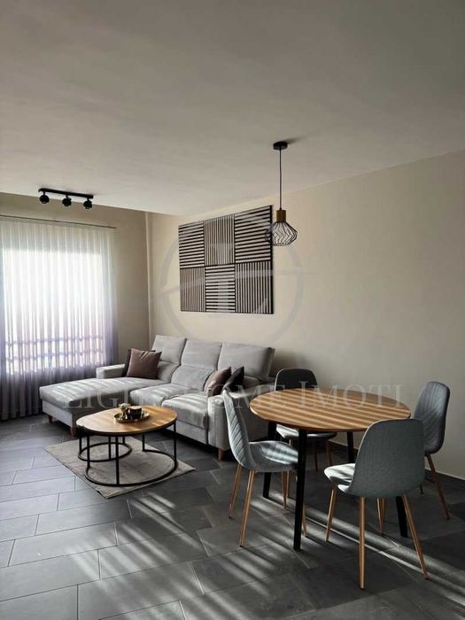 Продава се Двустаен апартамент в Пловдив, Остромила - 67 кв.м за 2202 €/кв.м - Снимка #1