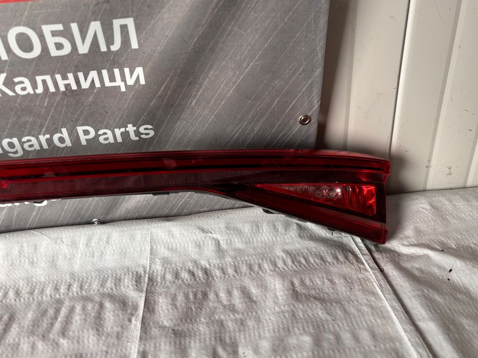 Задна светлинна лайсна / стоп • SEAT Leon Cupra 5F (2013–2020)