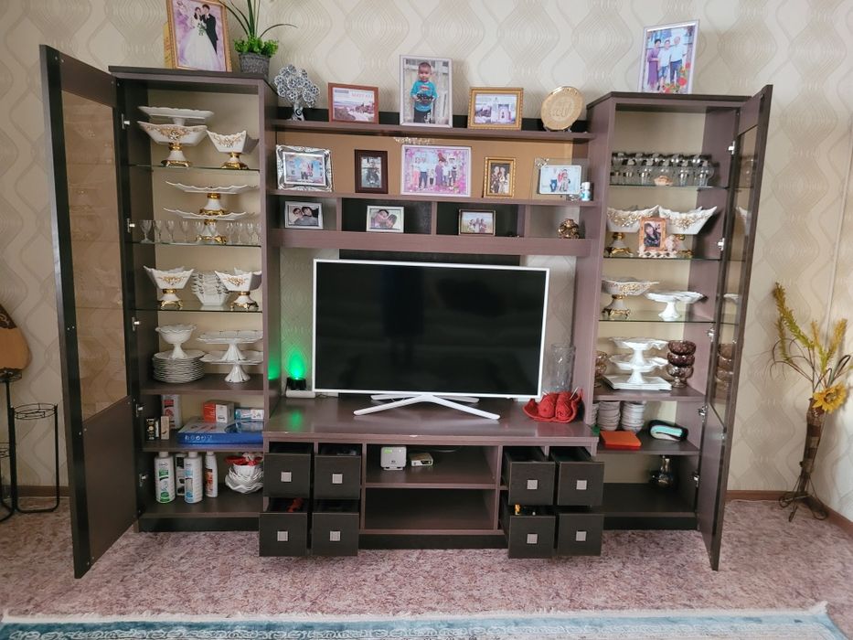 Продам горку гостинную