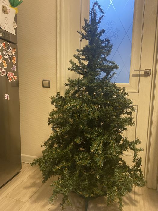 Продам елку 1.50