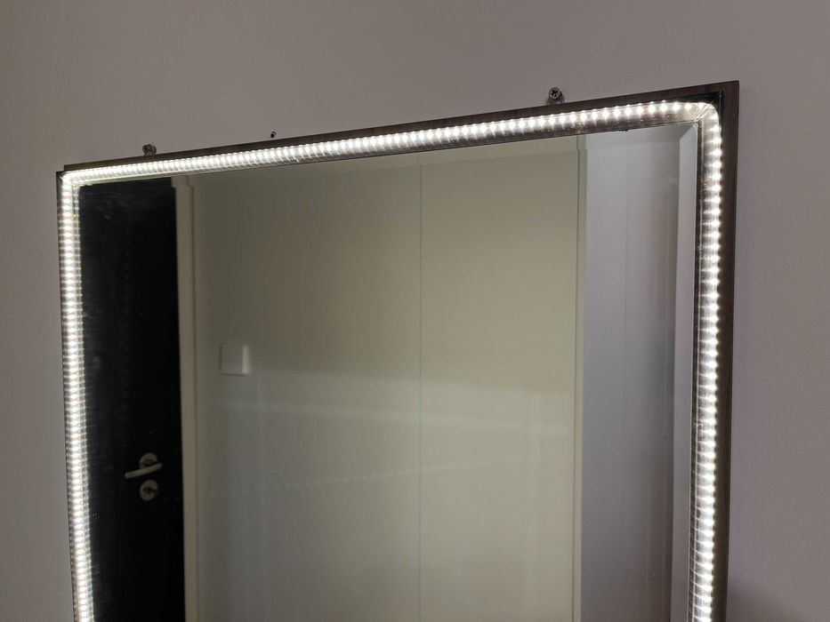 Огледало 150х70см с монтирано LED осветление