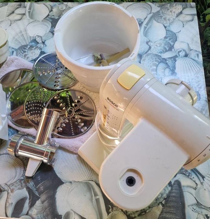 Продам кухонный комбайн BOSCH.