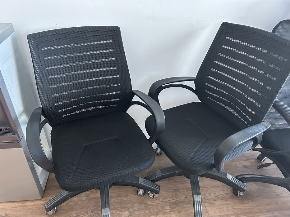 Продам столы в офис