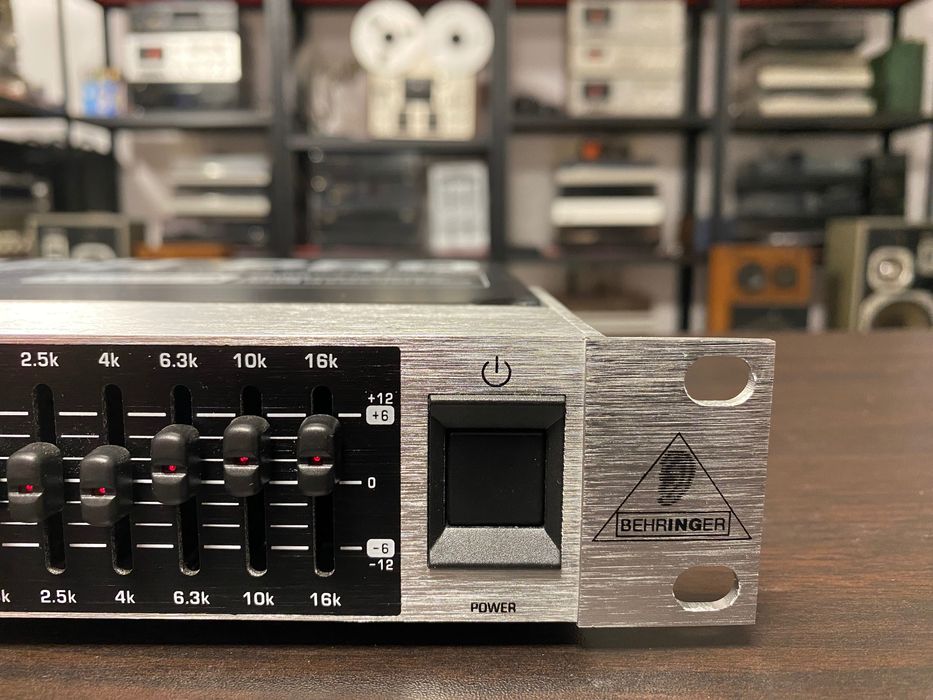 Еквалайзер Behringer