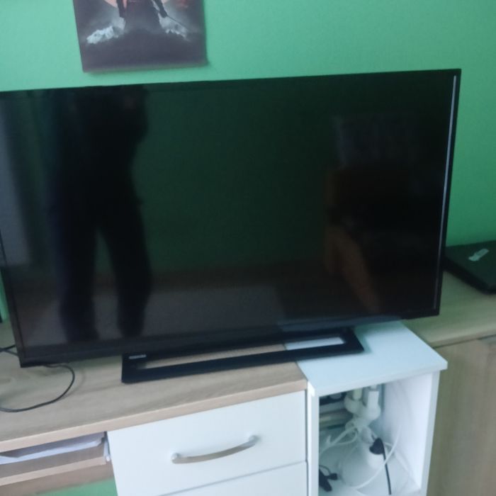 Toshiba TV DLED 102 cm