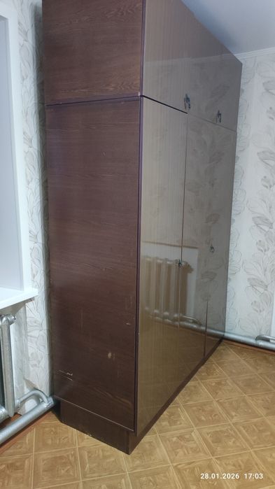 Плательный шкаф для одежды