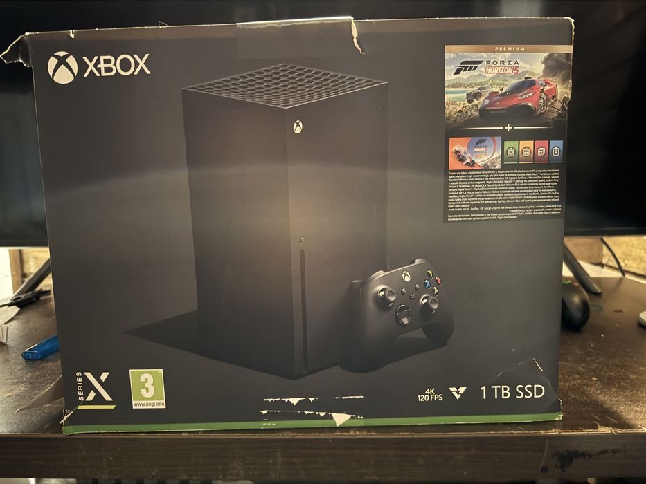Xbox X 1 tb, la cutie
