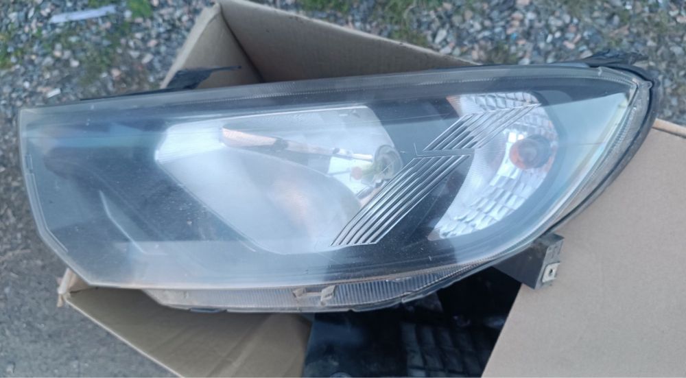 Продам Фар Гранта Фл