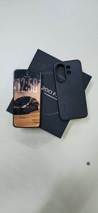 Срочно продам VIVO X200 FE
