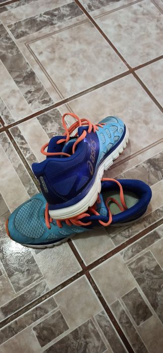 Adidas Asics gel unisex