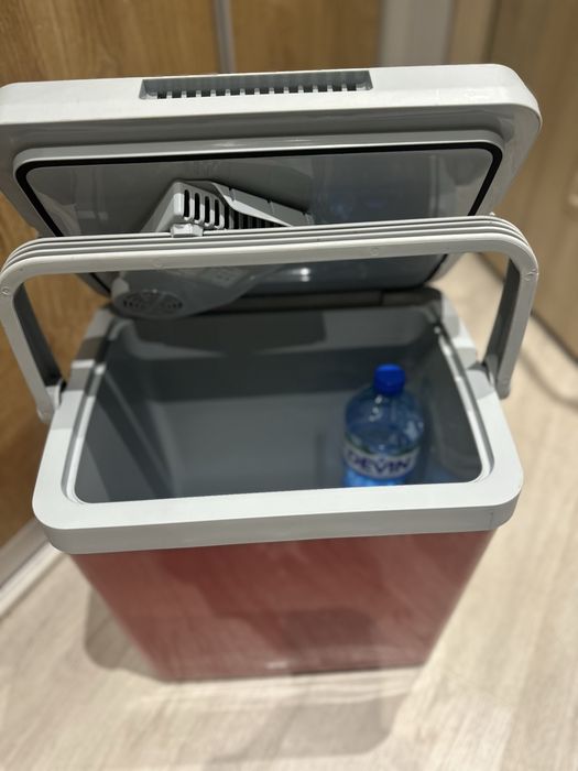 Хладилнa чанта Tillvex - , 32л, 12V-220V студено