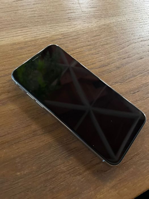 iPhone X, 64g в хорошем состоянии