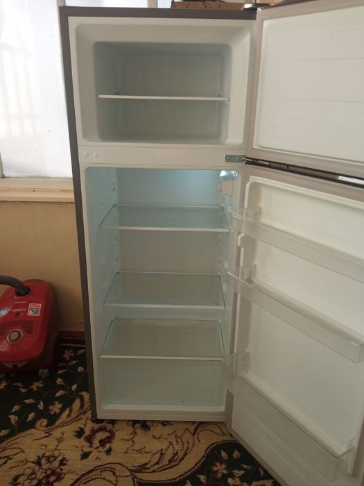 Холодилник..Музлаткич