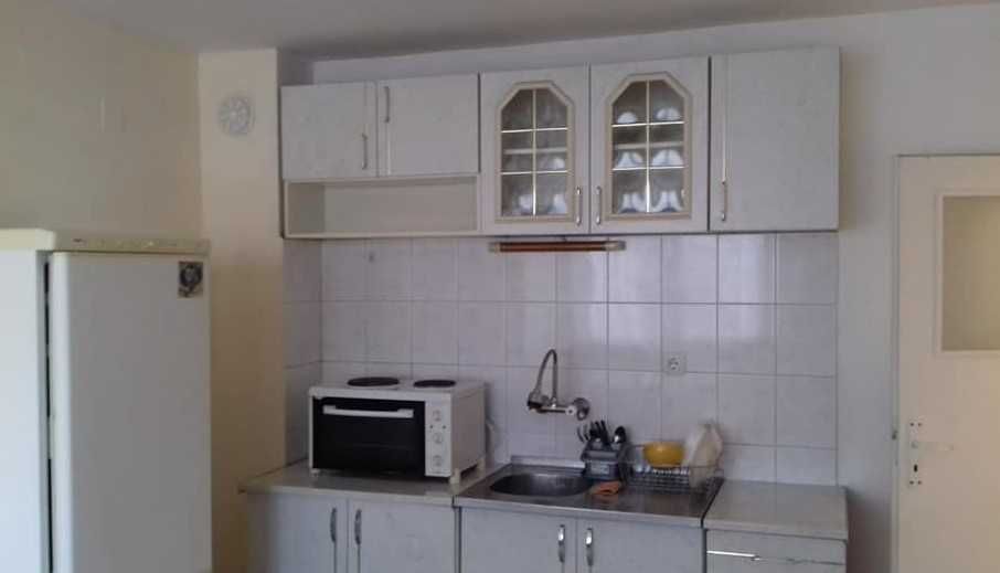 Дава се под наем Двустаен апартамент в Пловдив, Изгрев - 65 кв.м за 244.8 € - Снимка #1