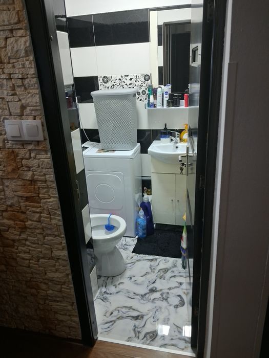 Apartament de lux 3 camere doua băi etajul 1