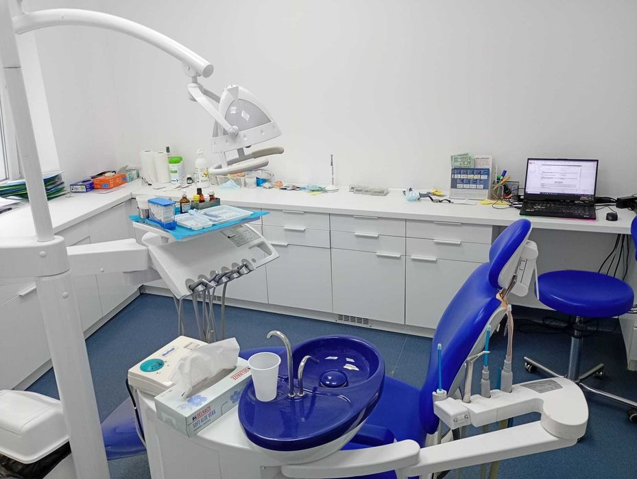 Inchiriez Clinica stomatologica functionala – str. Aurel Vlaicu nr. 158, sector 2, Bucuresti (langa metrou)