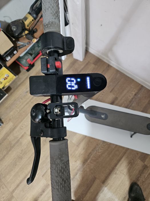 Продам электросамокат