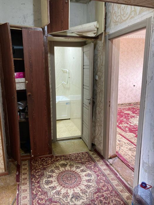 Срочно.  Продается. 3 х комнатная. Чиланзар 15 квартал