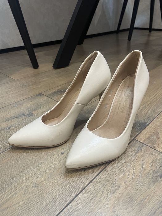 Туфли лодочки светлые