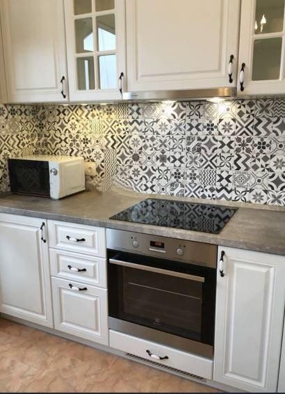 Дава се под наем Тристаен апартамент в София, Иван Вазов - 90 кв.м за 1000 € - Снимка #2