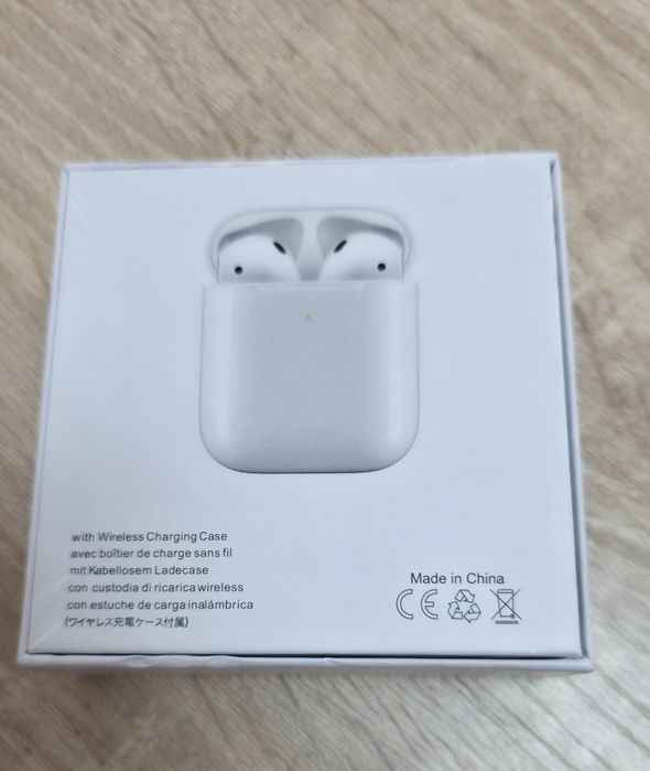 Новые наушники Airpods 2