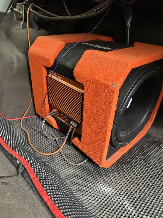 Продам сабвуфер