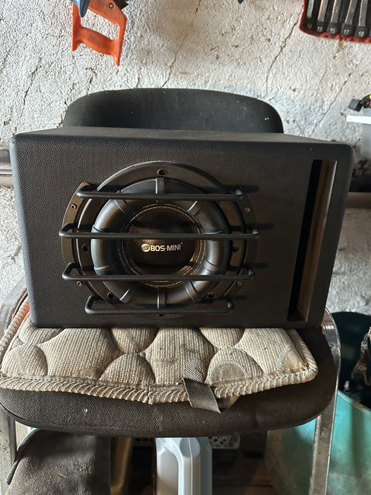 Продам сабвуфер бос мини