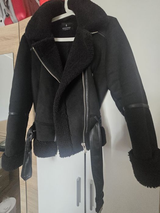 Зимно яке "авиатор" Stradivarius