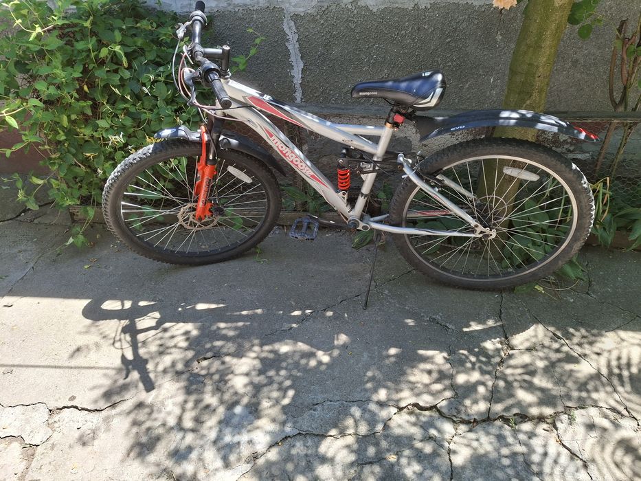 Vand bicicleta in stare foarte buna