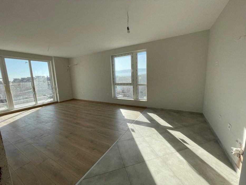 Продава се Тристаен апартамент в Пловдив, Христо Смирненски - 104 кв.м за 1337 €/кв.м - Снимка #3